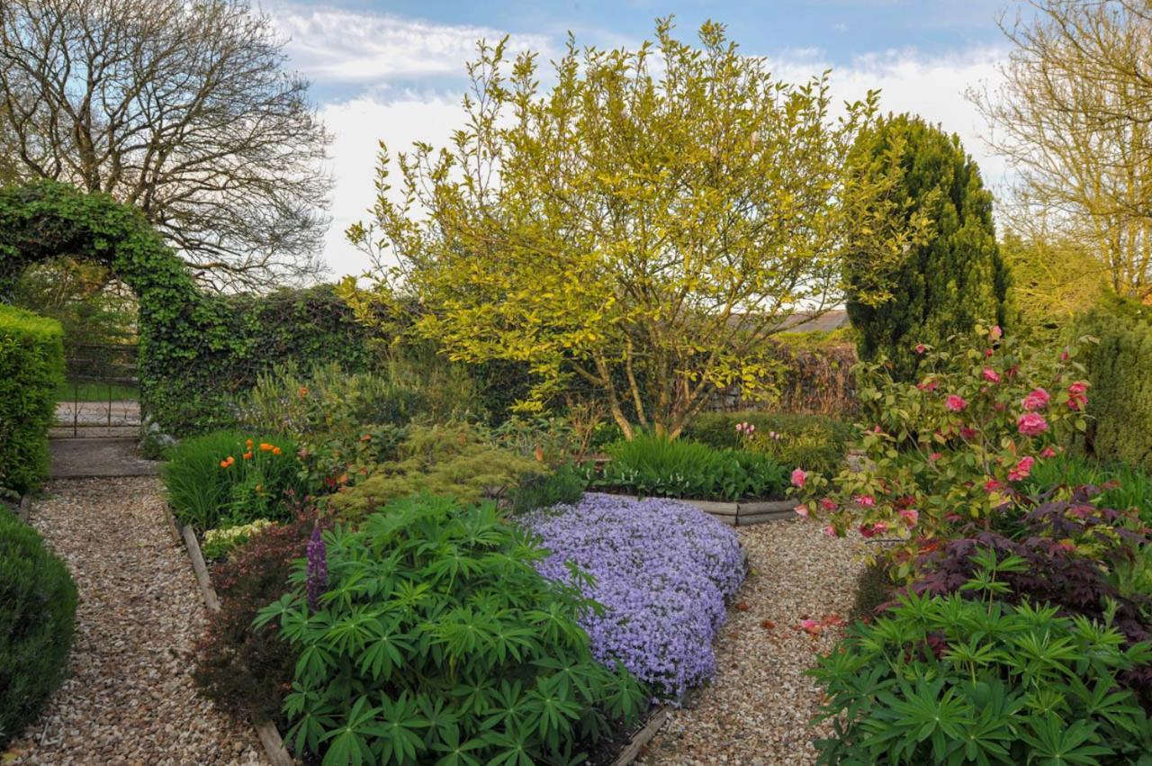 Ballas Farm Country Guest House Bridgend  Exterior foto